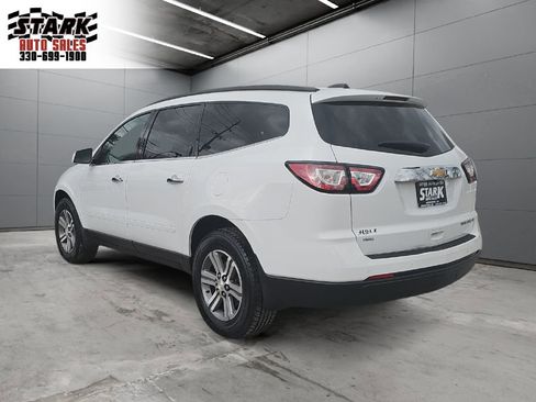 Used 2016 Chevrolet Traverse LT image 3