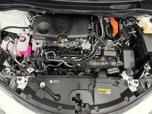 Used 2024 Toyota Sienna XSE image 35