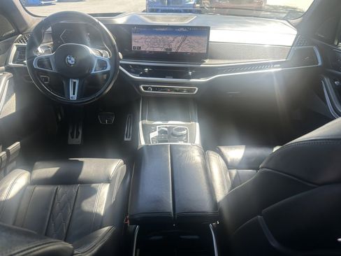 Used 2023 BMW X7 M60i w/ M Sport Professional Package image 18