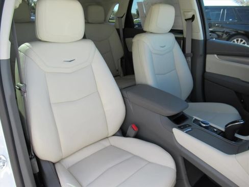 New 2026 Cadillac XT5 Premium Luxury w/ Driver Assist Package AWD/4WD image 7