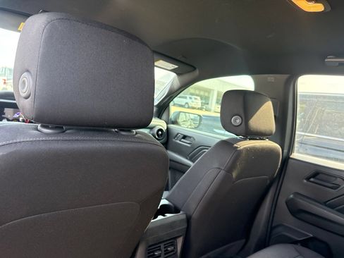 Used 2025 Chevrolet Colorado Trail Boss AWD/4WD image 14