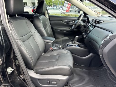 Used 2020 Nissan Rogue SL AWD/4WD image 28