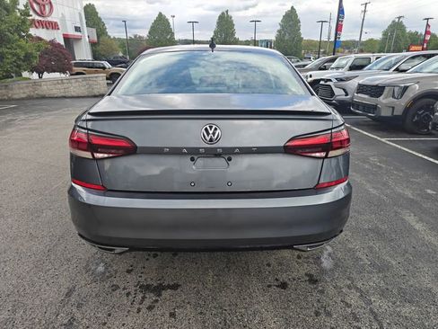 Used 2020 Volkswagen Passat 2.0T R-Line FWD image 5