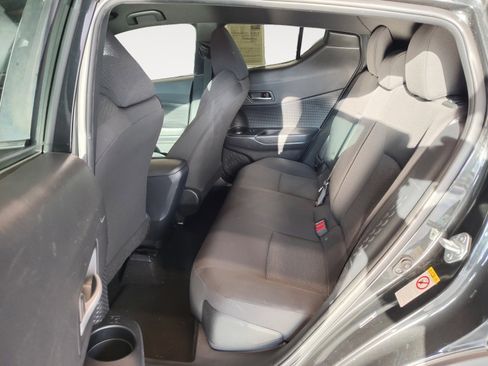 Used 2019 Toyota C-HR LE image 22
