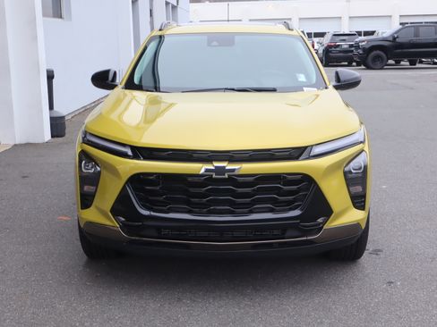 Certified 2024 Chevrolet Trax ACTIV w/ Sunroof Package image 3