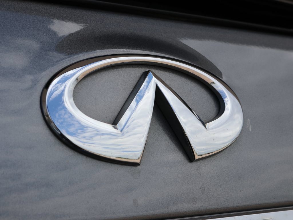 Used 2019 INFINITI QX60 Luxe w/ Essential Package AWD/4WD image 40