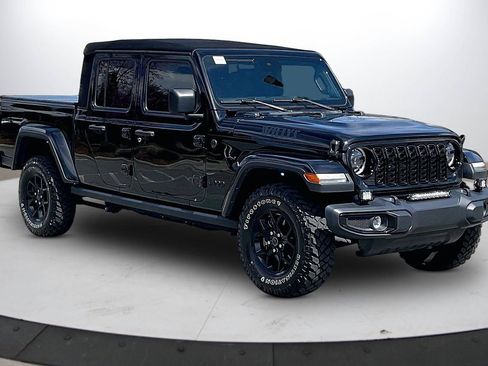 Certified 2024 Jeep Gladiator Sport AWD/4WD image 2
