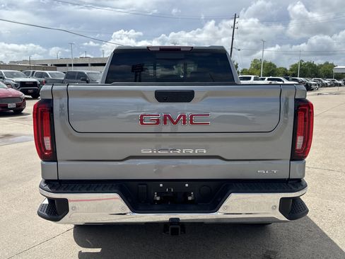Used 2025 GMC Sierra 1500 SLT w/ SLT Premium Plus Package RWD image 11