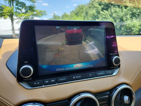 Used 2021 Nissan Sentra SV w/ SV Premium Package FWD image 17