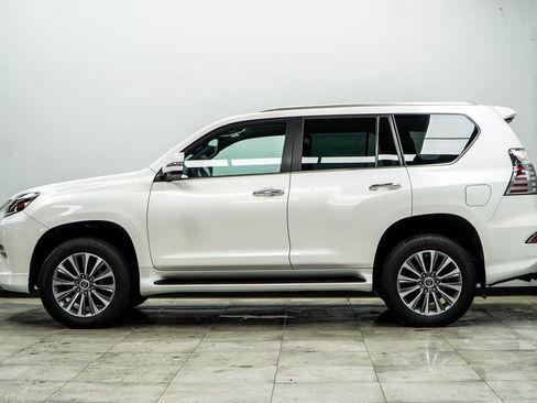 Used 2023 Lexus GX 460 Luxury image 9