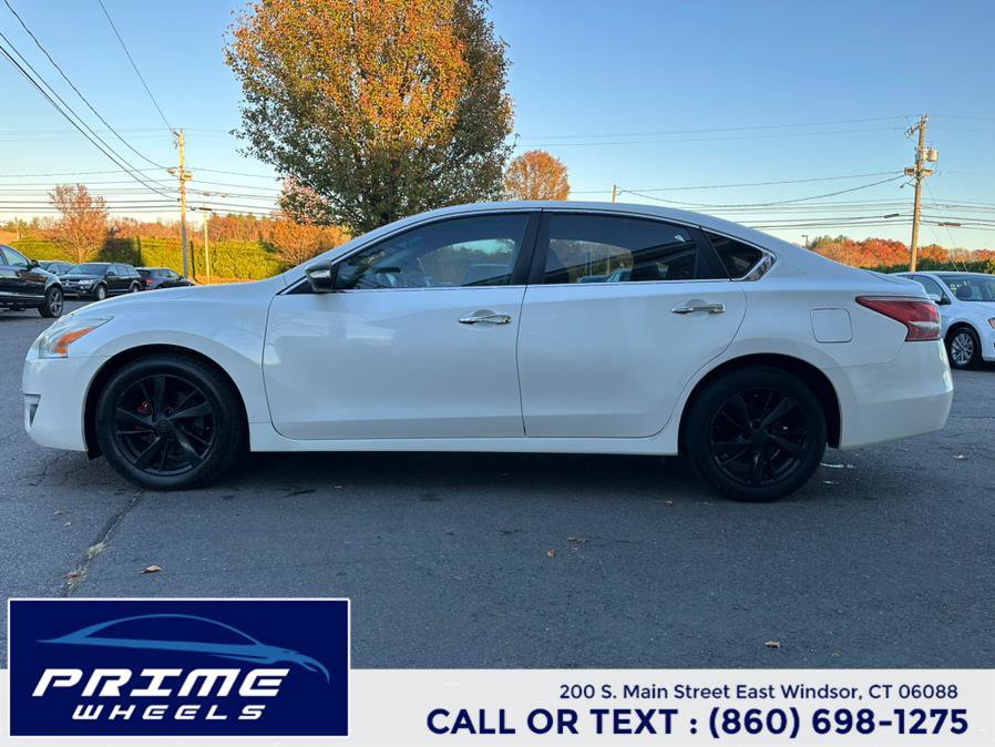Used 2013 Nissan Altima 2.5 SV w/ 2.5SV Convenience Pkg FWD image 4
