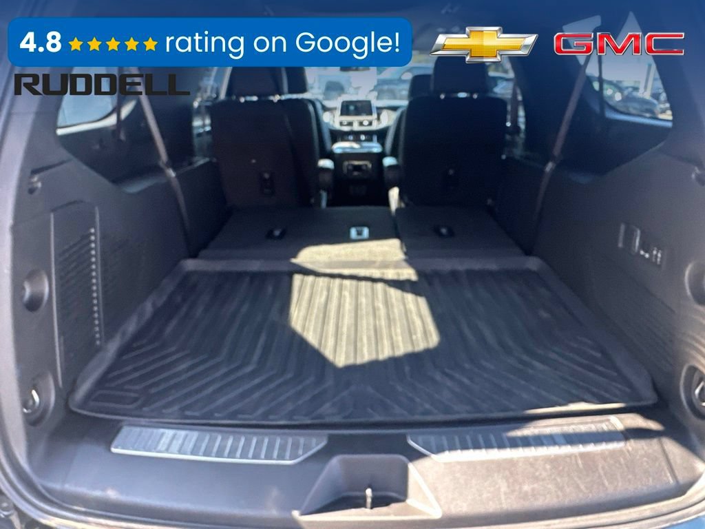 Used 2024 Chevrolet Suburban RST w/ Luxury Package AWD/4WD image 19