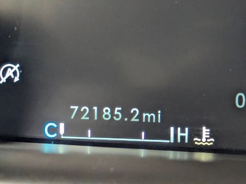 Used 2022 Lincoln Nautilus Reserve w/ Luxury Package image 18