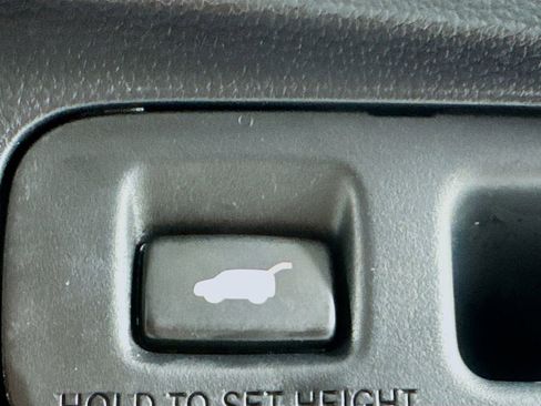 Certified 2023 Honda CR-V EX-L image 32