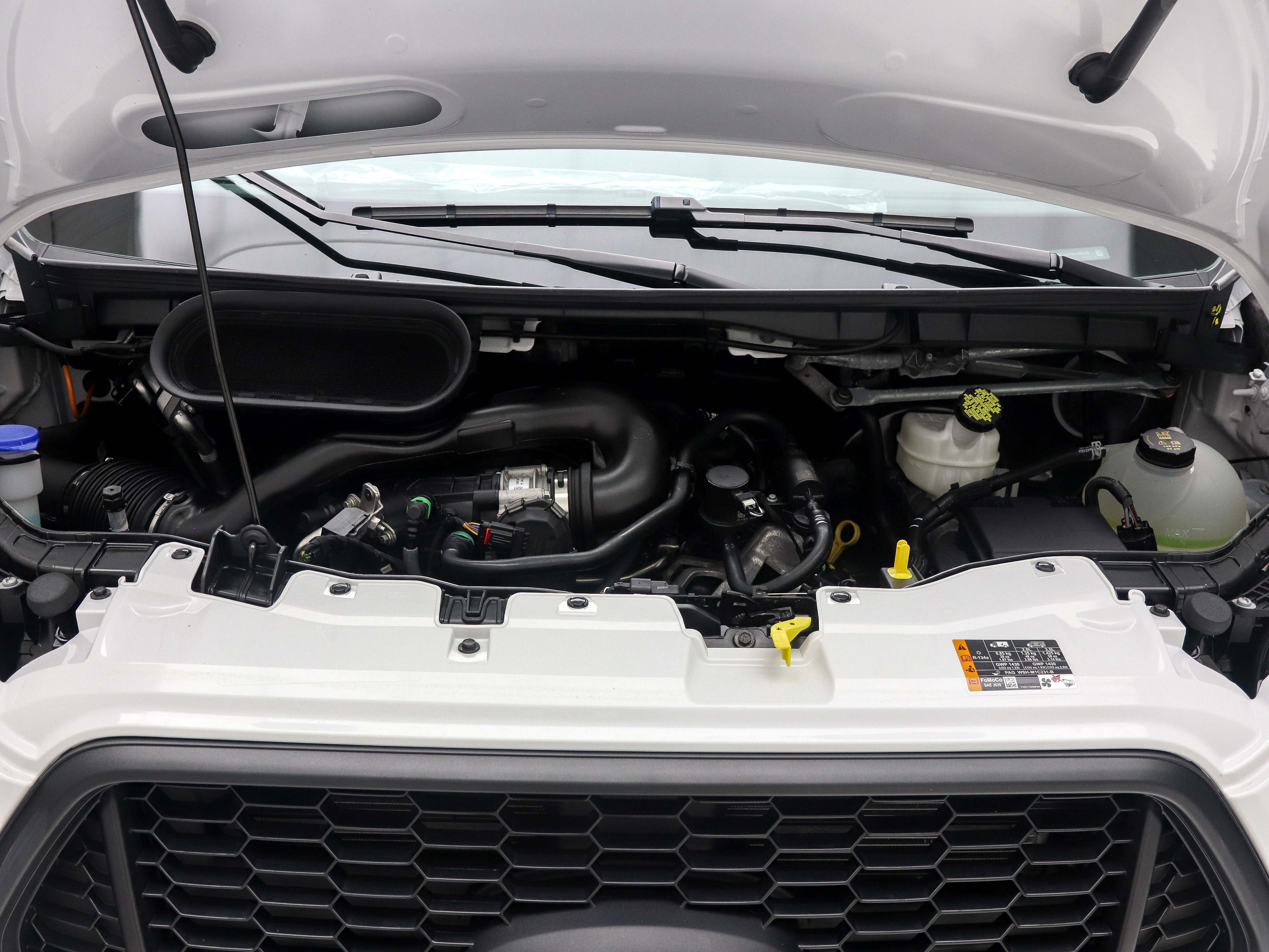 Used 2025 Ford Transit 250 148 High Roof Extended w/ Load Area Protection Package RWD image 24