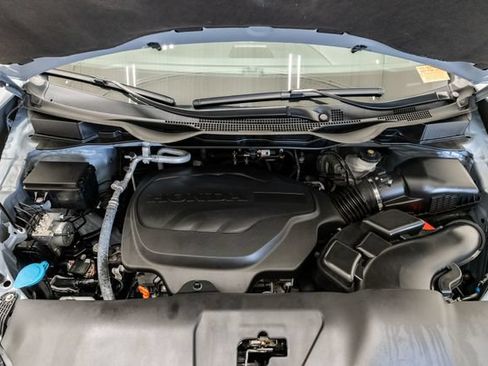 Used 2025 Honda Odyssey Sport-L image 3