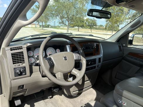 Used 2006 Dodge Ram 2500 Truck Laramie AWD/4WD image 46