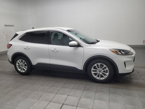 Used 2020 Ford Escape SE FWD image 11