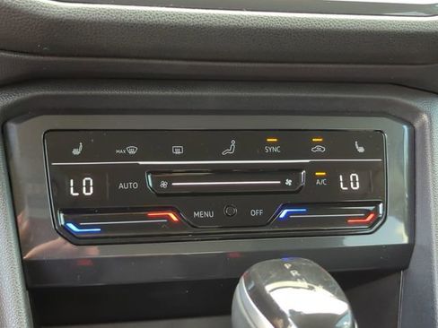 Certified 2023 Volkswagen Tiguan SE image 23