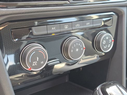 New 2025 Volkswagen Taos S image 10