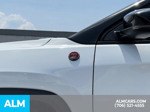 Used 2024 Jeep Compass Trailhawk AWD/4WD image 10