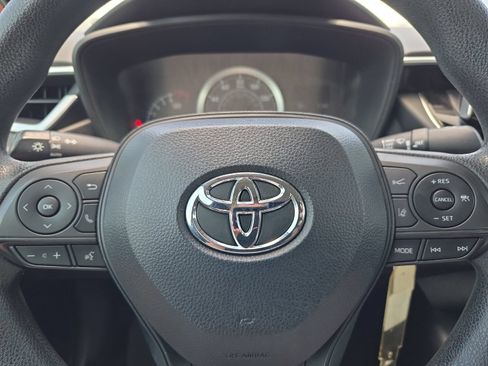Used 2020 Toyota Corolla LE FWD image 20
