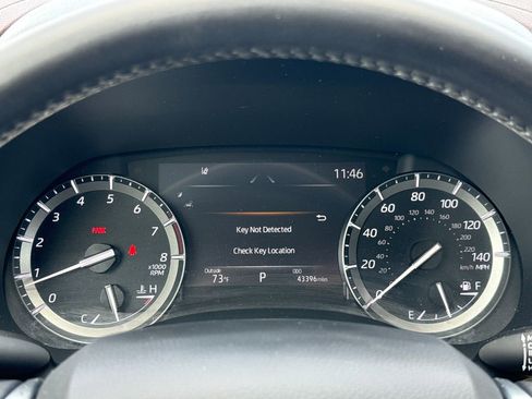 Used 2021 Toyota Highlander XLE image 17