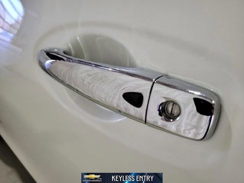 Used 2016 Nissan Rogue SV image 23