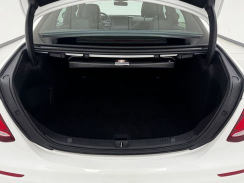 Used 2023 Mercedes-Benz E 350 Sedan image 38