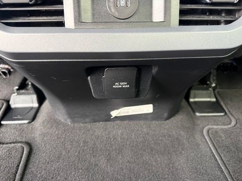 Used 2025 Ford F350 Lariat w/ Lariat Ultimate Package AWD/4WD image 47