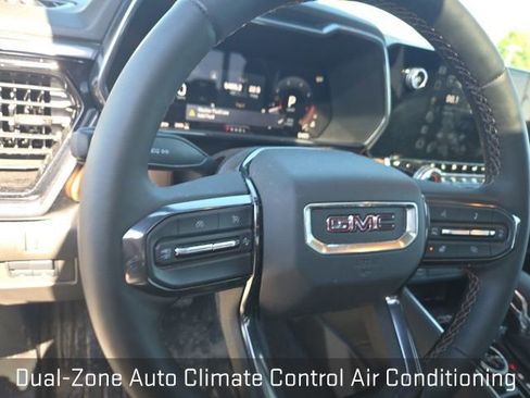 Used 2025 GMC Canyon AT4 w/ Nightfall Edition AWD/4WD image 11