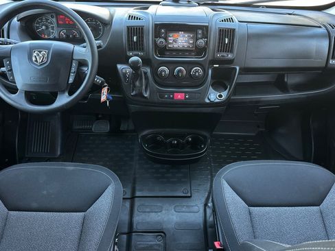 Used 2018 RAM ProMaster 3500 w/ Premium Appearance Group image 12