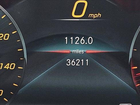 Used 2021 Mercedes-Benz GLB 250 image 16