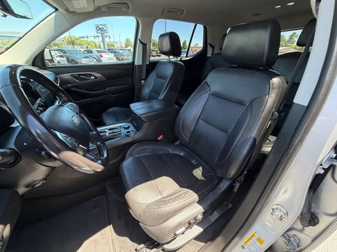 Used 2019 Chevrolet Traverse Premier AWD/4WD image 9