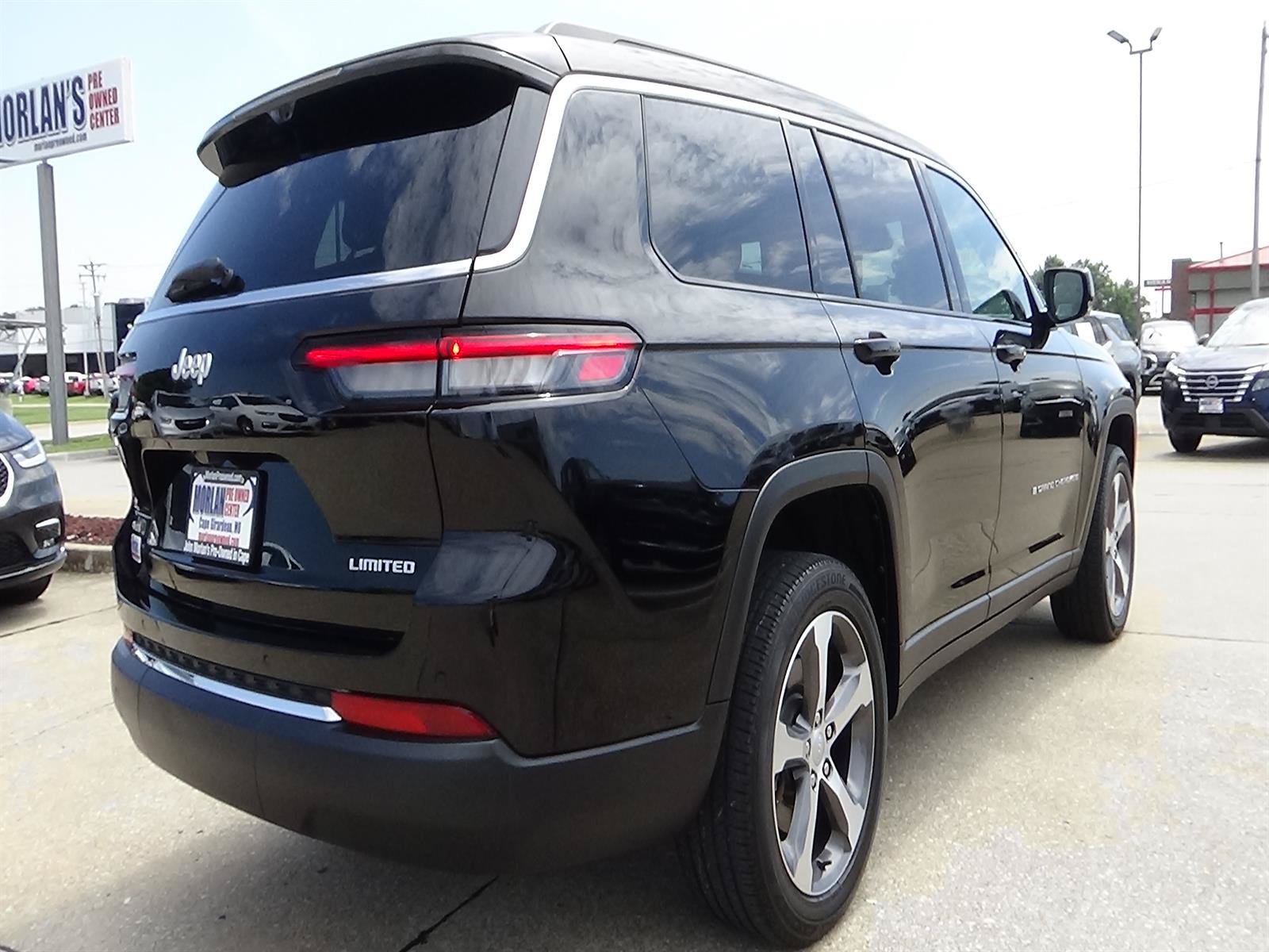 Certified 2025 Jeep Grand Cherokee L Limited w/ Luxury Tech Group II AWD/4WD image 6