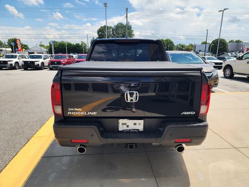 Certified 2023 Honda Ridgeline Black Edition image 5
