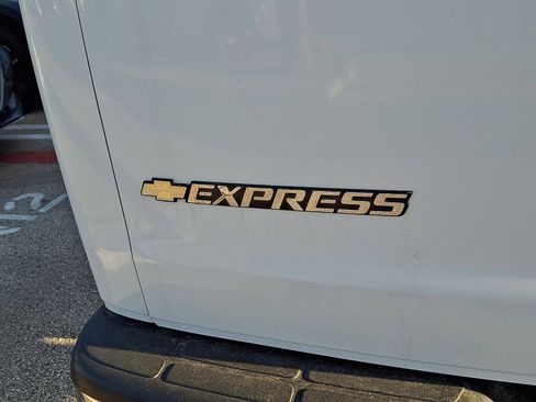 Used 2023 Chevrolet Express 2500 RWD 2500 Regular Wheelbase WT w/ Driver Convenience Package image 29