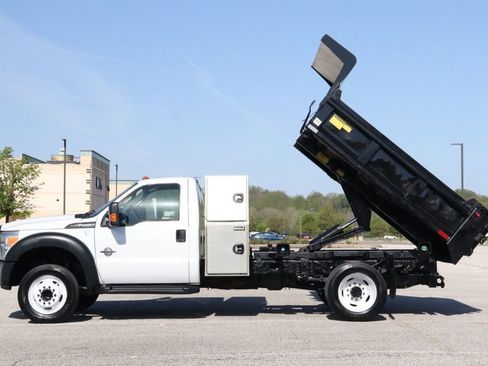 Used 2016 Ford F550 2WD Regular Cab Super Duty image 24