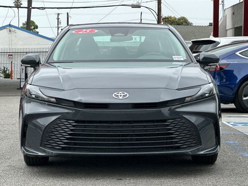 Certified 2025 Toyota Camry LE FWD image 9