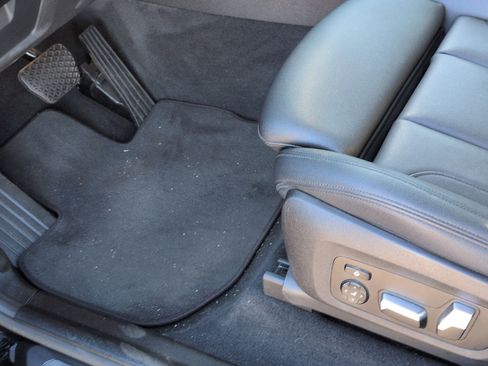 Used 2020 BMW X3 sDrive30i w/ Convenience Package image 33