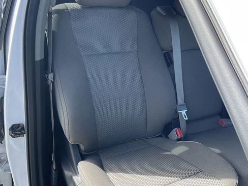 Used 2017 Ford F150 XLT w/ Equipment Group 302A Luxury AWD/4WD image 19