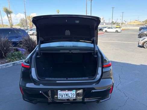 Used 2026 BMW i7 xDrive60 w/ M Sport Package RWD image 22