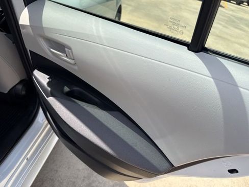 Used 2024 Toyota Corolla LE image 18
