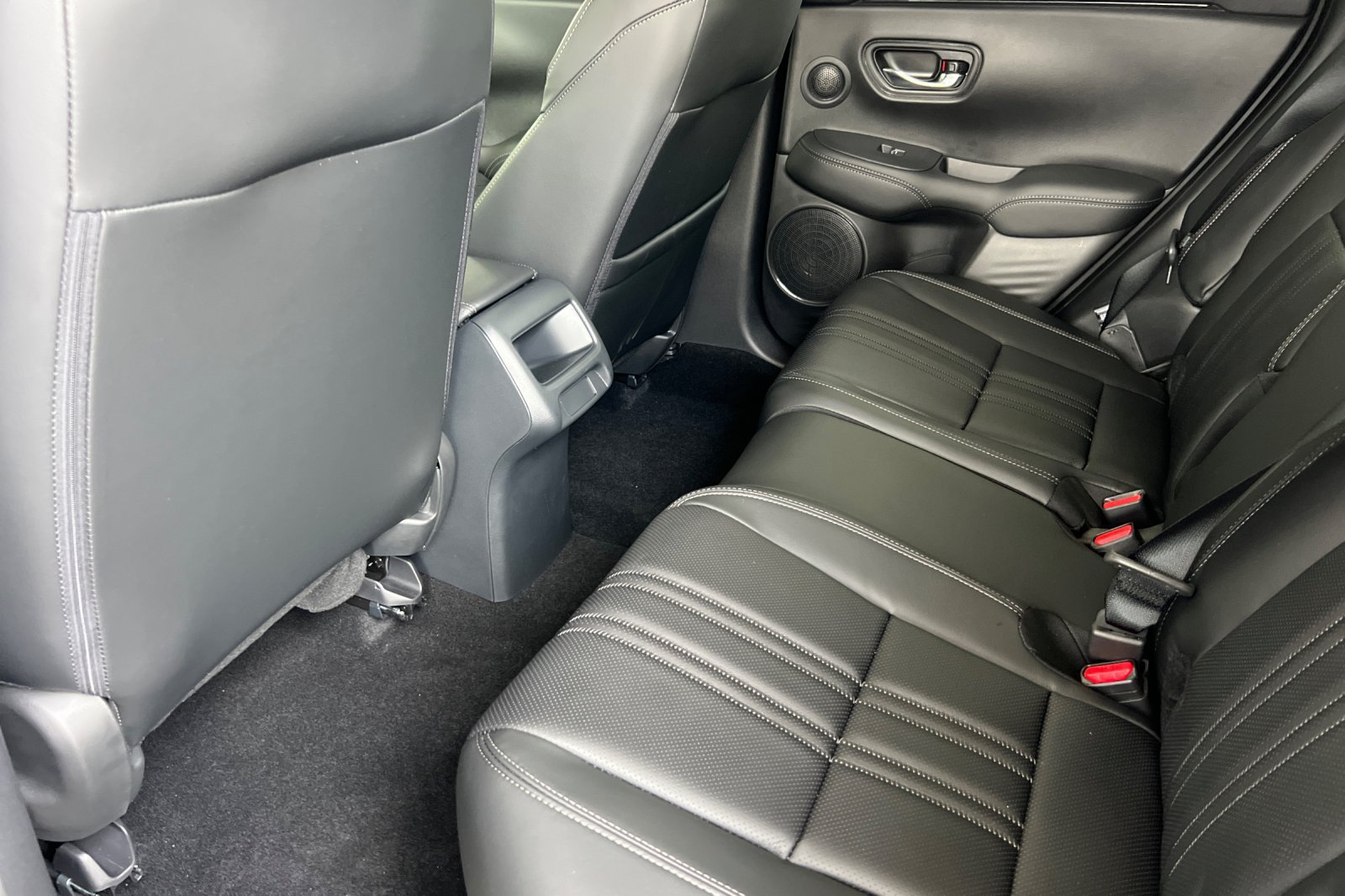 New 2027 Honda HR-V EX-L image 9