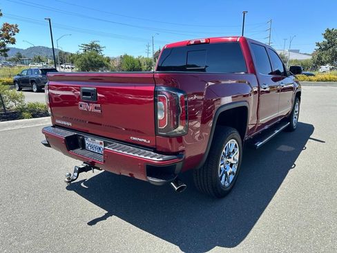 Used 2018 GMC Sierra 1500 Denali AWD/4WD image 5