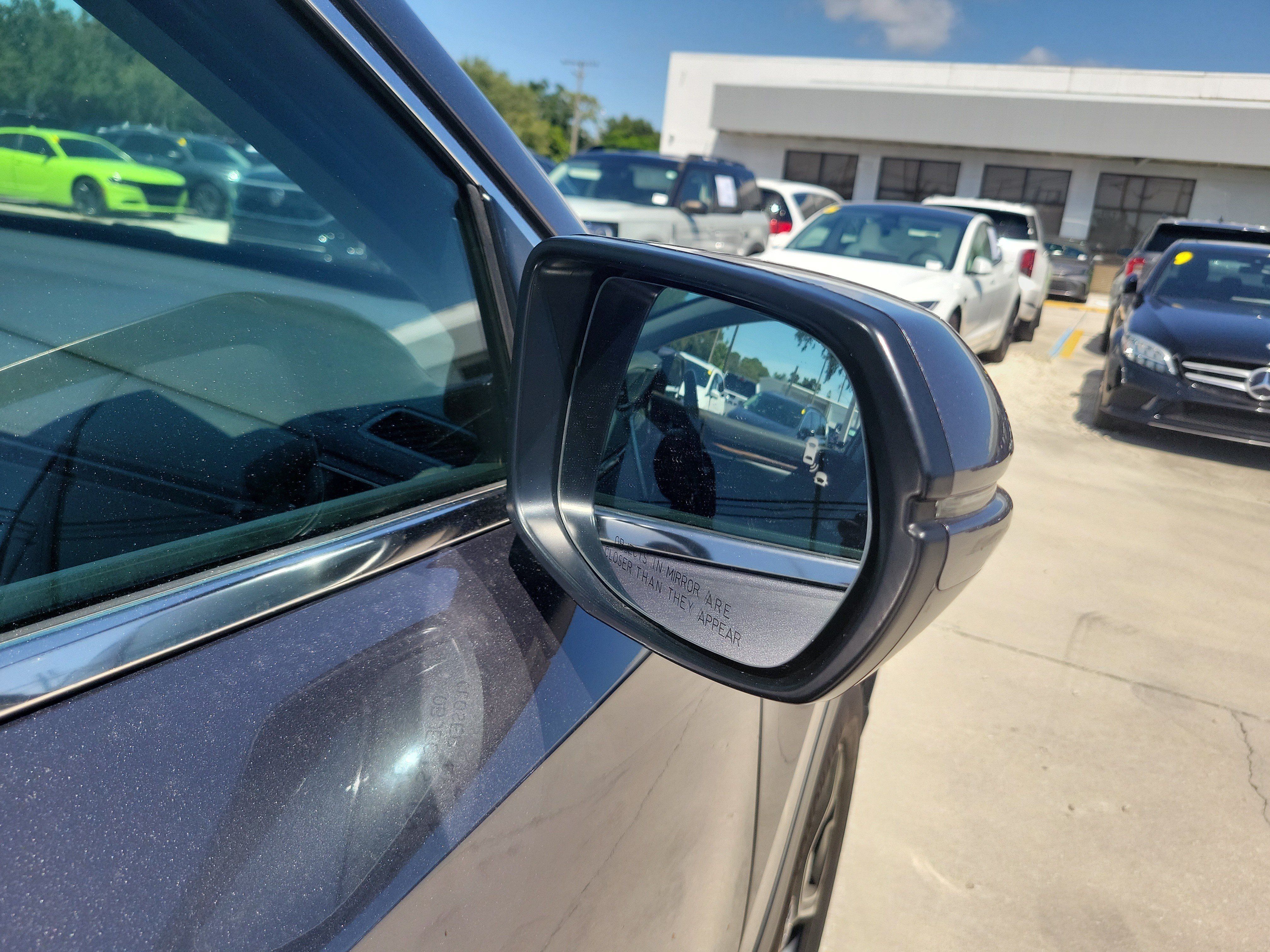 Used 2019 Honda CR-V Touring image 7