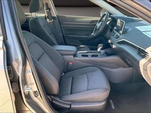 Certified 2025 Nissan Altima 2.5 S image 7