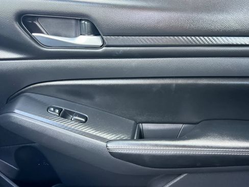 Used 2025 Nissan Altima 2.5 SV image 20