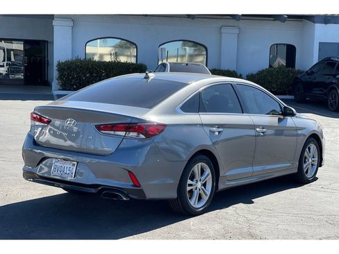 Used 2018 Hyundai Sonata Limited image 5