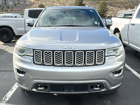 Used 2017 Jeep Grand Cherokee Overland w/ Jeep Active Safety Group image 2